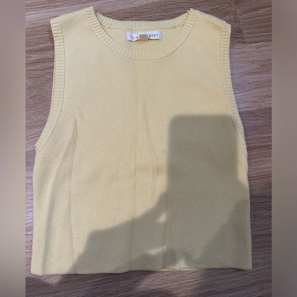 LA Hearts yellow cropped sweater tank